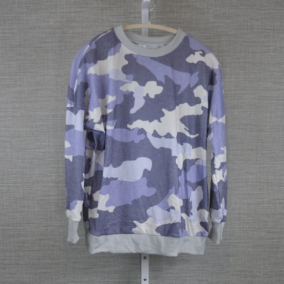 Tops - NWT Blue Camo Sweatshirt - S